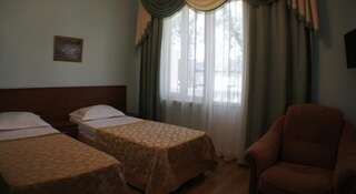 Гостиница Олеся Лоо Лоо Стандартный двухместный номер с 1 кроватью или 2 отдельными кроватями и видом на сад-1